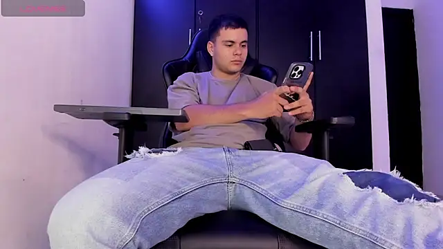 Liam_Mateo 网络视讯表演