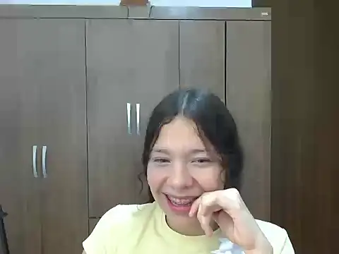 Sweet_kitty_05 Live XXX-Chat