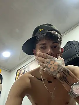 Show de Jackdaniel001_ na webcam