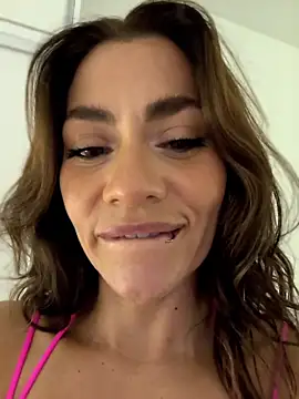 แชท XXX สดของ SamyJones9