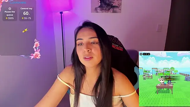 Chat +18 de Nicole_Ss ao vivo