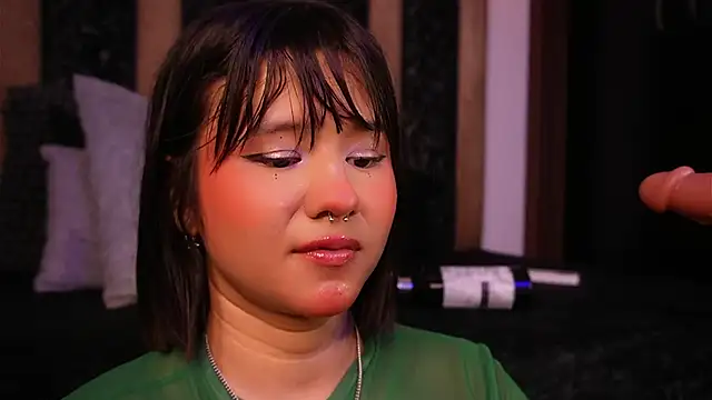 Ivi_Aiko 即時 XXX 聊天