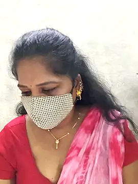 MaaliiiPonuTamil's Webcam Show