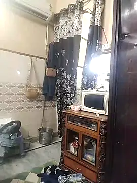 Rising_Queen's Webcam Show