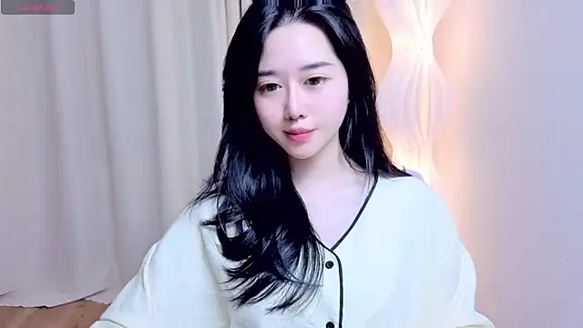 Miu-999 Adlı Modelin Canlı XXX Sohbeti