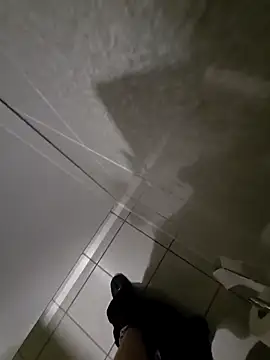 XXX chat uživo modela OssiBigCum