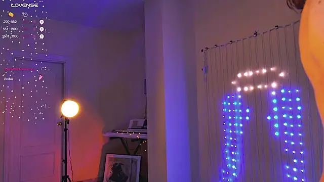 Arielle__03 Show in webcam