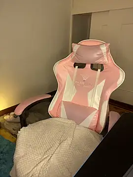 _PRETTYANGEL_'s Webcam Show