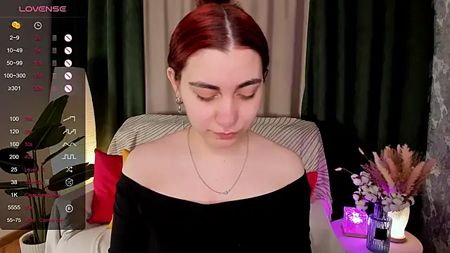 Chat +18 de hannacheekss_ ao vivo