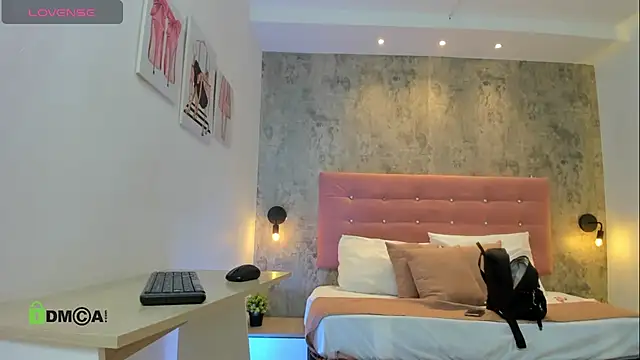 RomaBellanova's Webcam Show