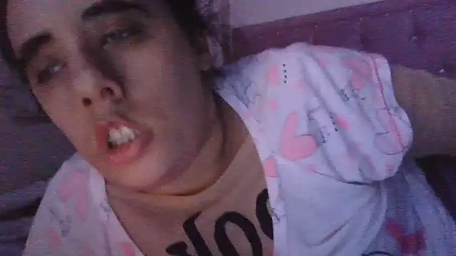 annarose19's Live XXX Chat