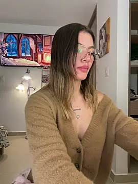 Your_Honeey Show in webcam