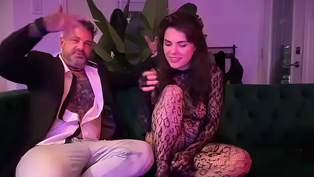 XXX chat uživo modela Ardenza