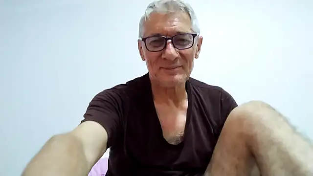 BIGUNCUTHARDCOCK's Webcam Show