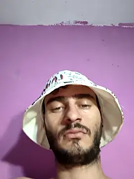 Pokazy przed kamerką – bigcockwhite777