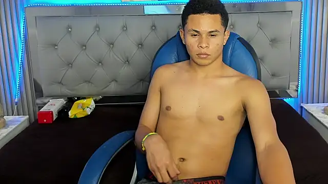 Liams18: вебкам-шоу