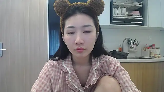 Asiagirll: онлайн-секс-чат