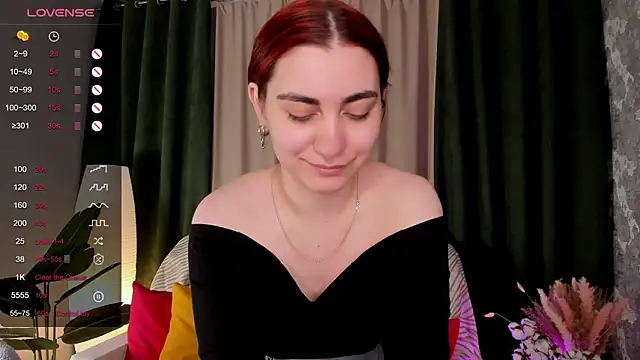 Czat XXX na żywo – hannacheekss_