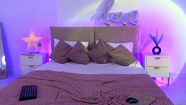 Онлайн чат XXX Jules_night