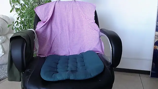 دردشة Akira_xx الجنسية المباشرة