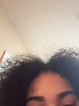 Kiki_hammyy webkamerás műsora