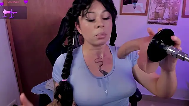 Czat XXX na żywo – LilyRobertts