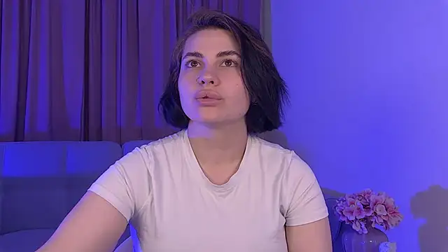 XXX chat uživo modela AdrianaToress