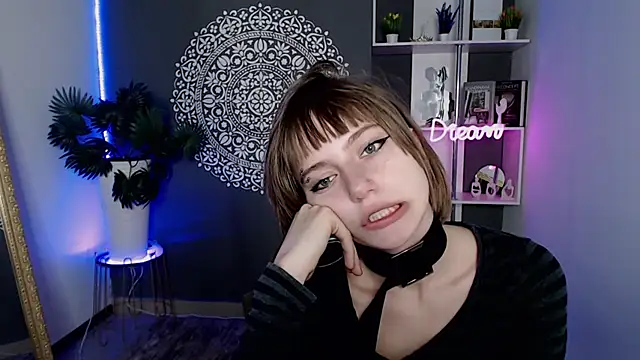 EchoScribe Adlı Modelin Canlı XXX Sohbeti