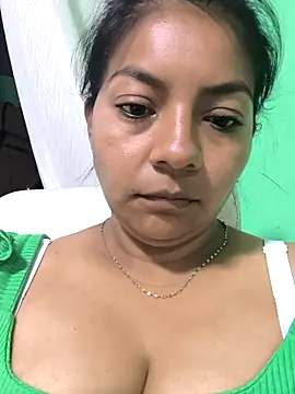 Chat +18 de Tamaraxxx_hot ao vivo