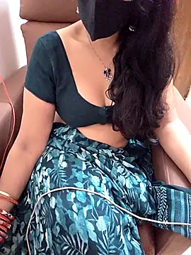 Roja-Telugu777 Live XXX-Chat