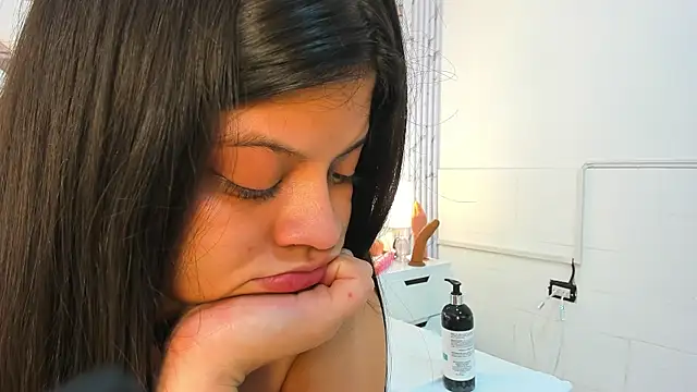 Chat XXX Live KarinaSimonz