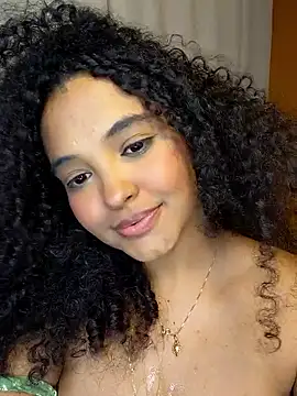 Онлайн чат XXX QeenPandinha