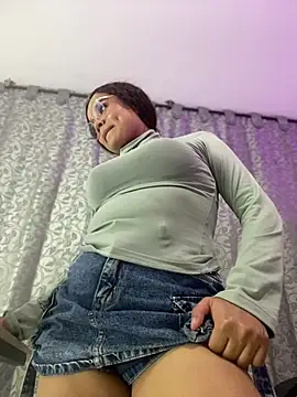 Chatroom XXX en direct de KITTY914