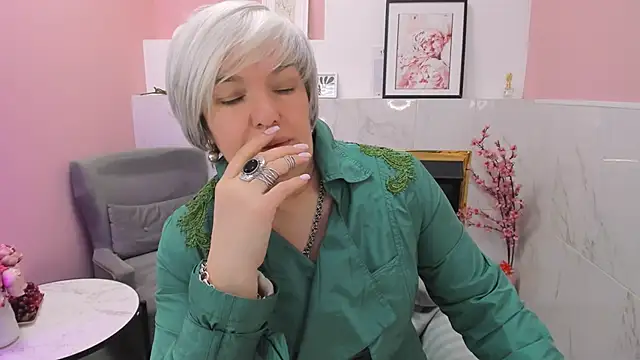 CarmenSoft Adlı Modelin Canlı XXX Sohbeti