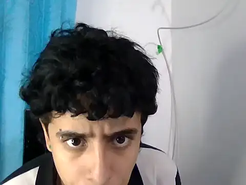 XXX chat uživo modela LatinHeatX22