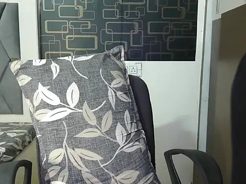 Chatroom XXX en direct de Simreet_22