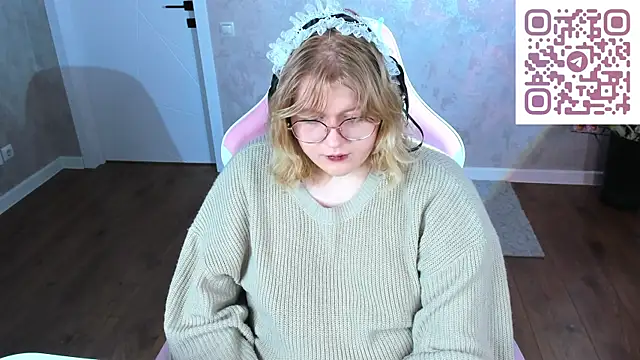 luna_c0ra's Live XXX Chat