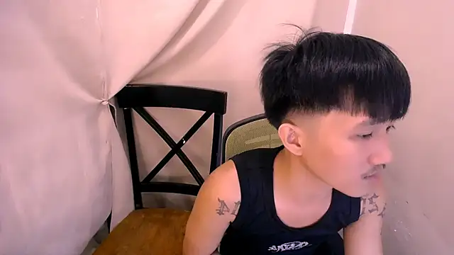 asianboy_austin's Webcam Show
