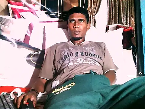 Show de IndianThuggin na webcam