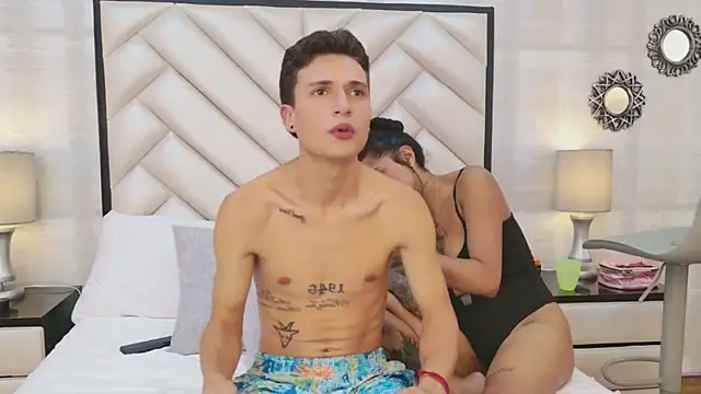 ChloeAndJeanPaul: онлайн-секс-чат