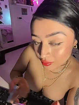 lucianaroy's Live XXX Chat