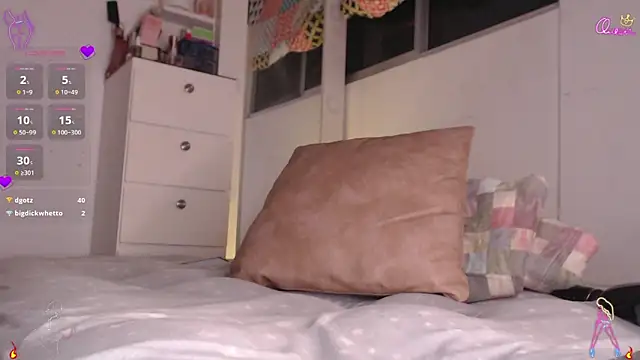 Chatroom XXX en direct de scarlett_diamond11