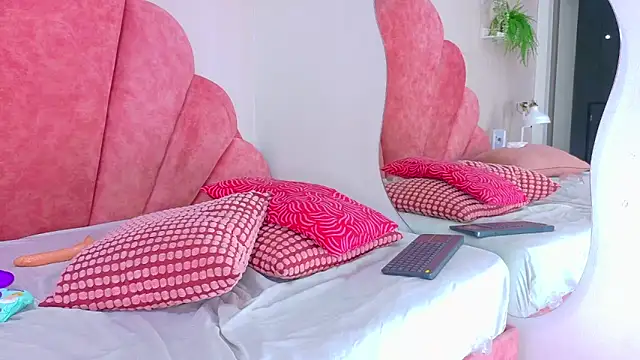 Meganlove__'s Live XXX Chat