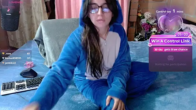 Maggie_Fox3 élő XXX-chatje