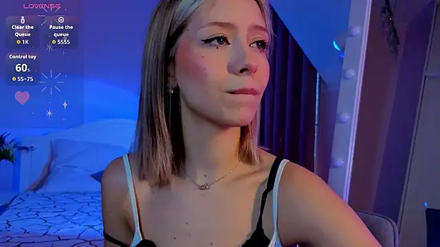 LumMina's Live XXX Chat