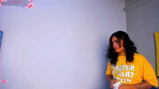 vahiolet_fuentes Live XXX-Chat