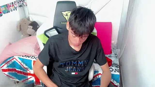 Czat XXX na żywo – Liarr_