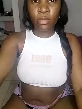 Yulianaperry Adlı Modelin Canlı XXX Sohbeti