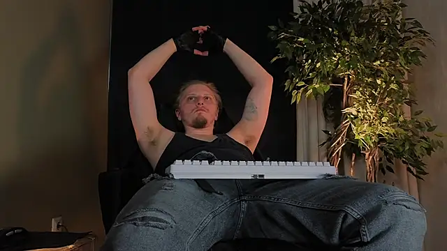 Онлайн чат XXX Vincent_Hardman