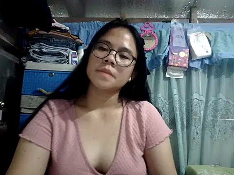 xxdreamgirl69 Adlı Modelin Canlı XXX Sohbeti